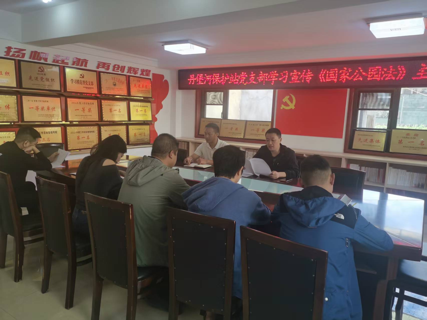 1760942597363.jpg 简讯照1 (2).jpg